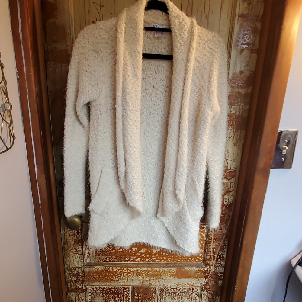 Venus cardigan